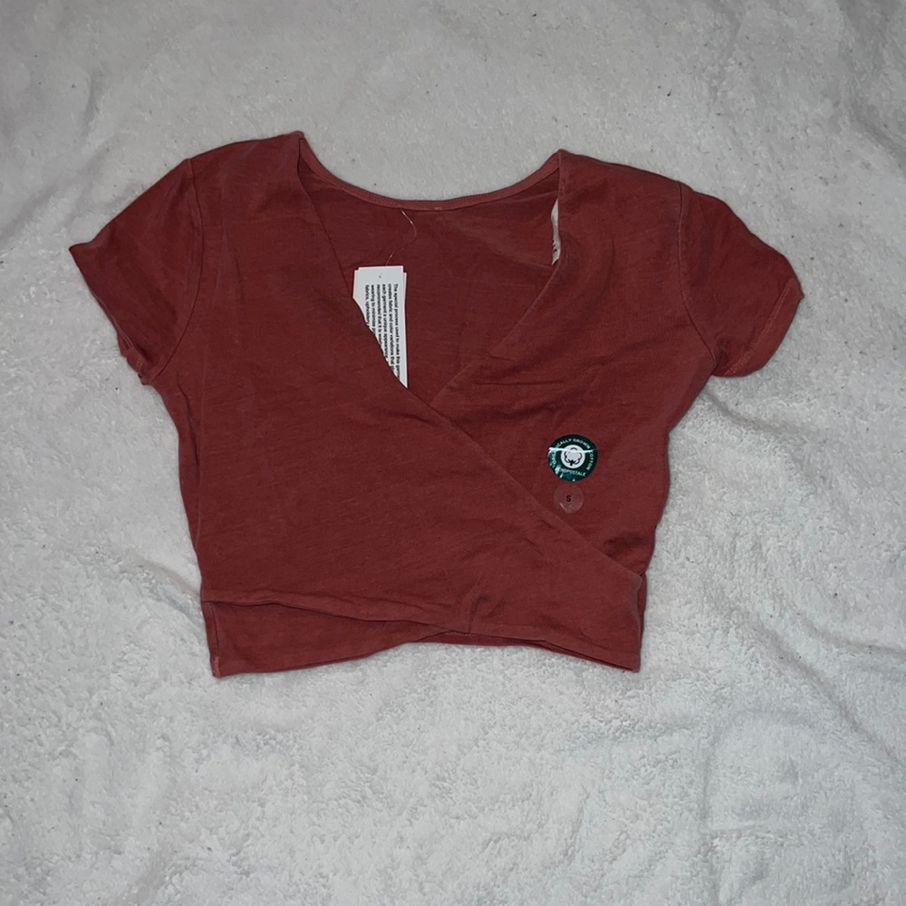 Coral color crop top size small